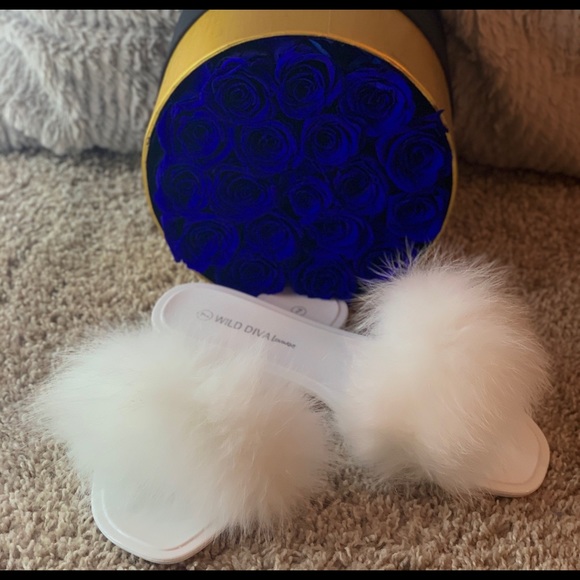 Fluffy sandals - Picture 2 of 2